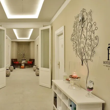 Touring Wellness & Beauty