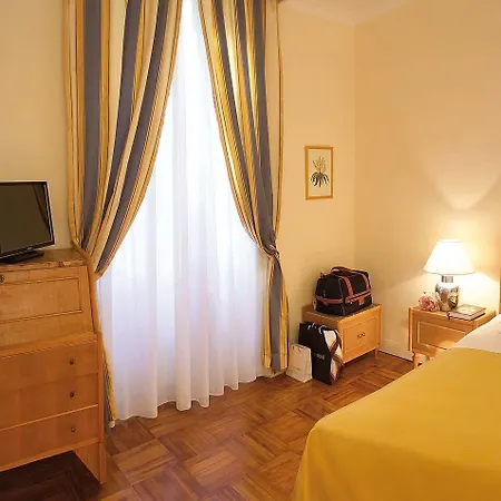 מלון Touring Wellness & Beauty 4*