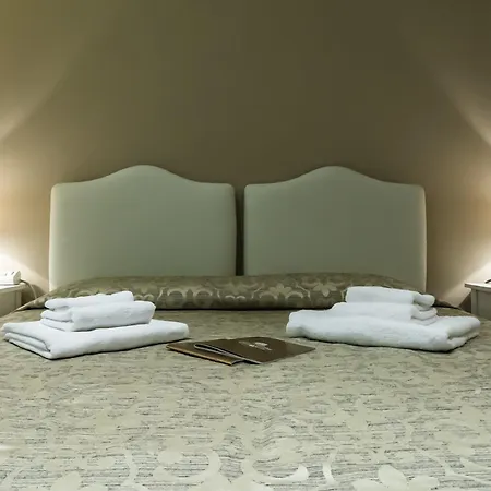 Touring Wellness & Beauty פיוג'י