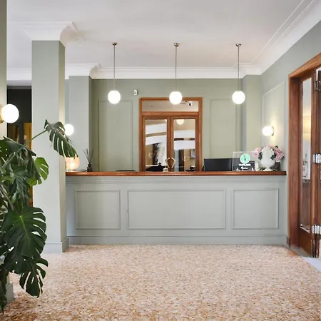 Отель Touring Wellness & Beauty 4*