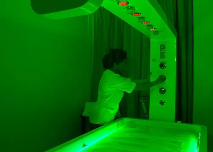 Touring Wellness & Beauty Отель Фиджи