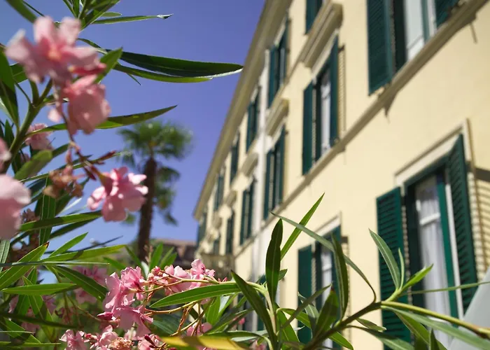 Отель Touring Wellness & Beauty