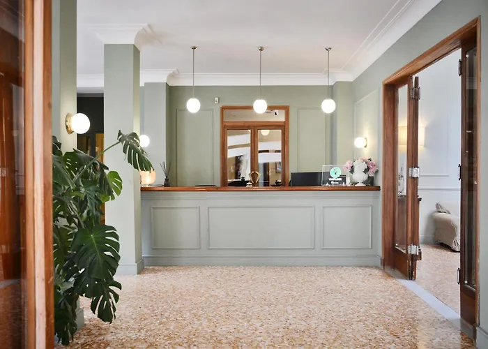 Отель Touring Wellness & Beauty 4*